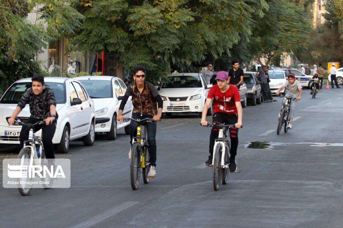 خبرنگاران کرونا تمایل اصفهانی ها را به دوچرخه سواری افزایش داد